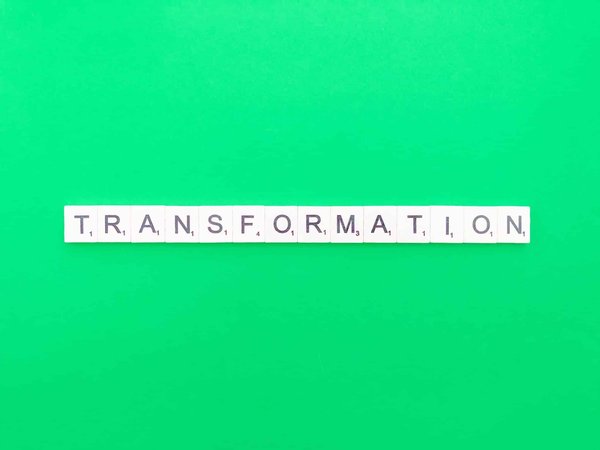 De quelle manière les jeux en ligne transforment-ils l'industrie du jeu ?